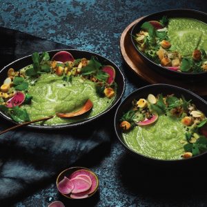 Read more about the article COOK THE COVER: Pea, broccoli and baby marrow soup