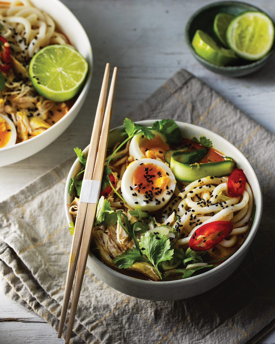 Read more about the article Nourishing spicy coconut chicken noodle soup