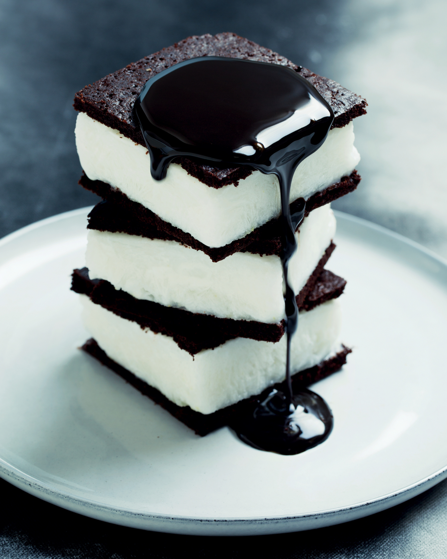Read more about the article Brownie & coconut sorbet sandwiches