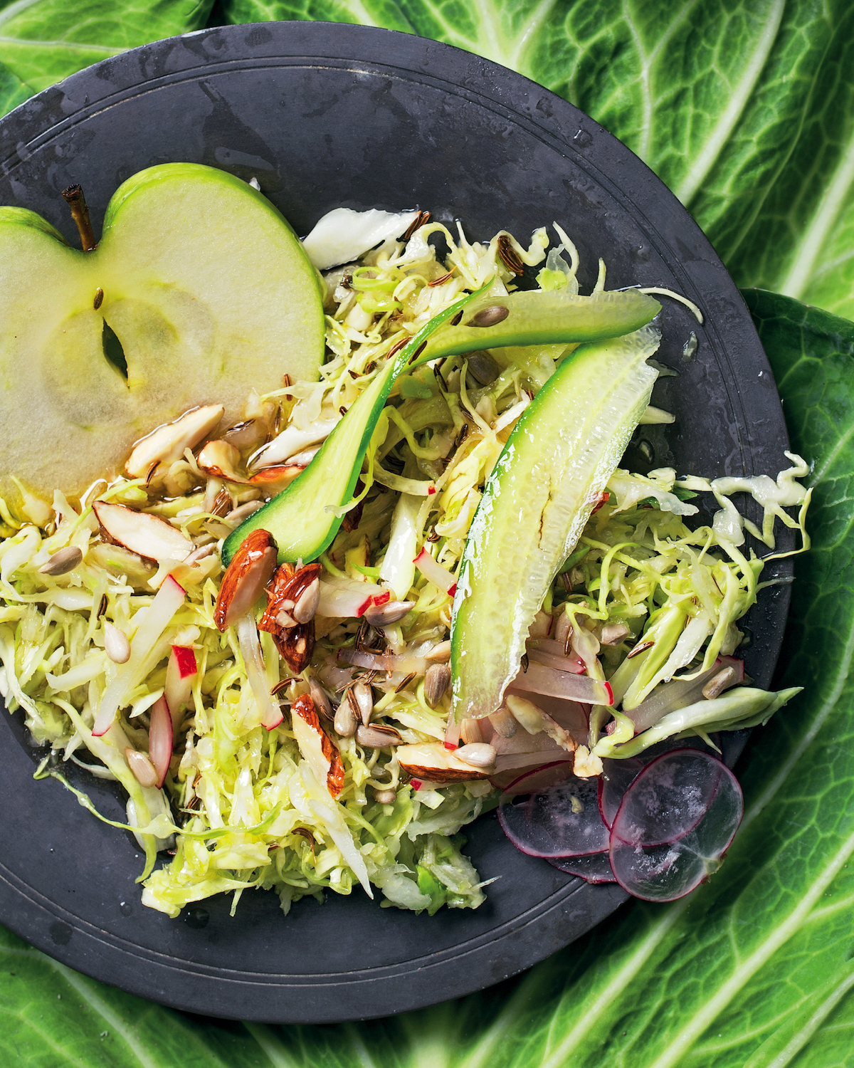 Read more about the article Citrus slaw with fennel dressing and nut crunch