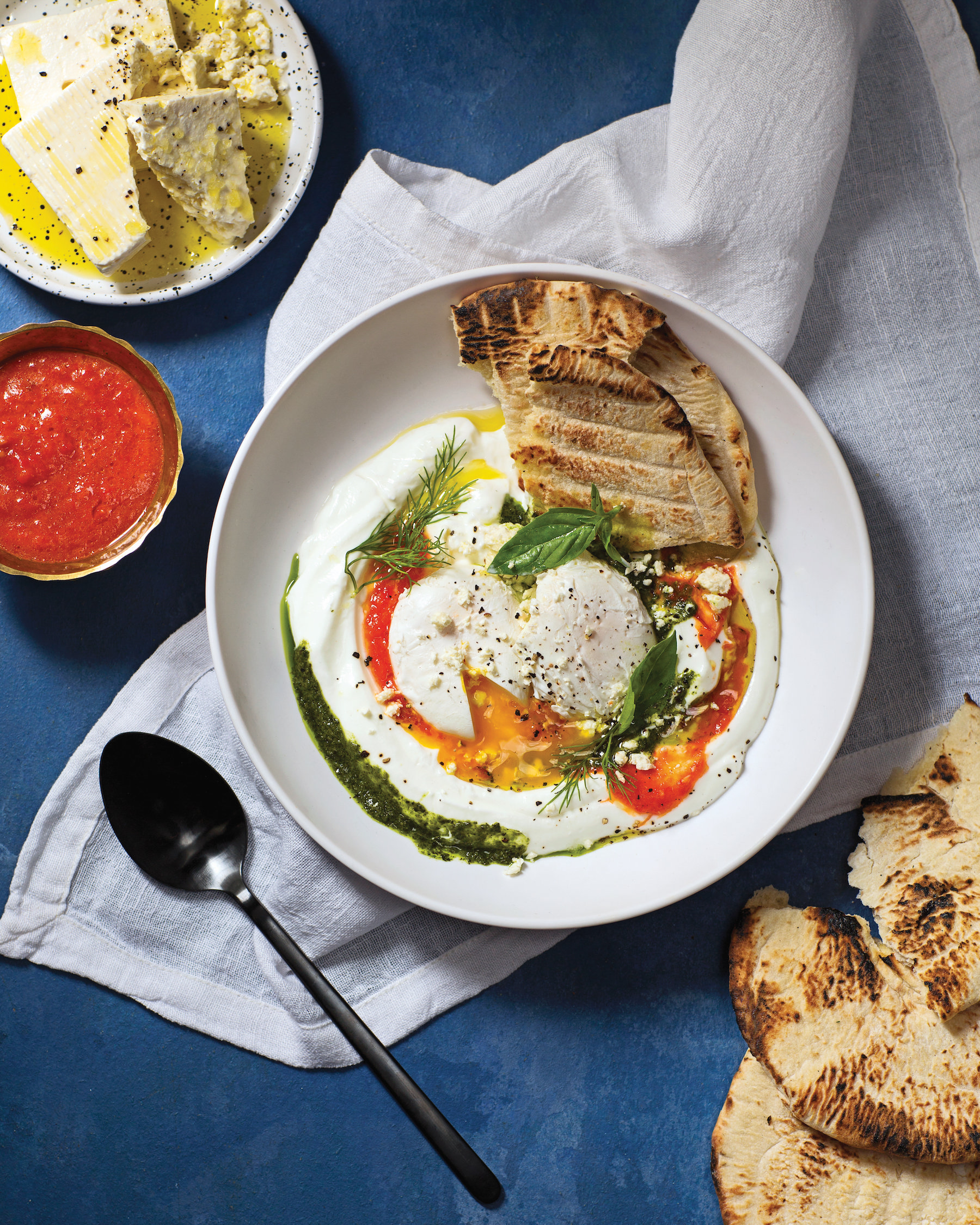 You are currently viewing Greek poached eggs with herb pesto and toasted pitas