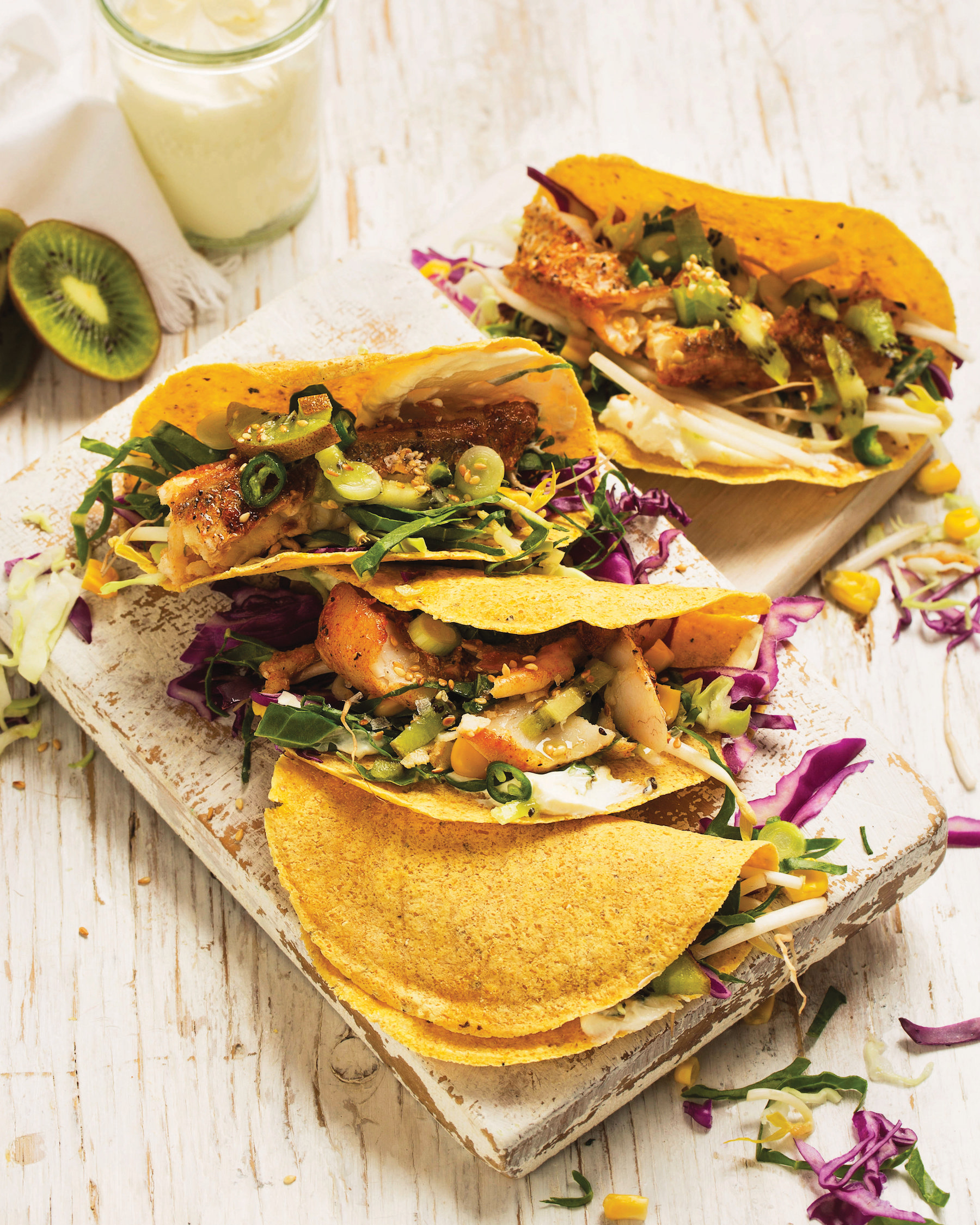 Read more about the article Grilled hake tacos with whole kiwi salsa