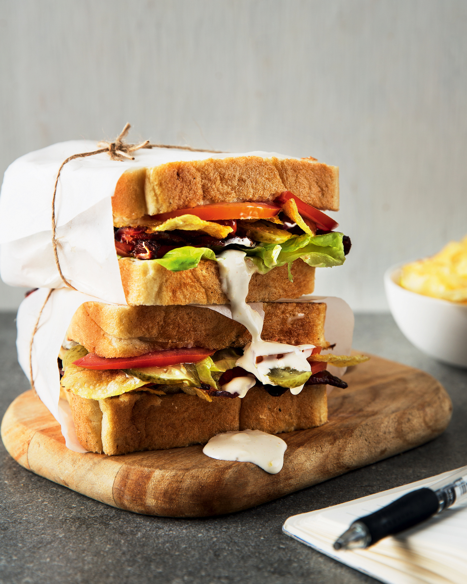 Read more about the article Loaded BLT and chip sandwich with aioli
