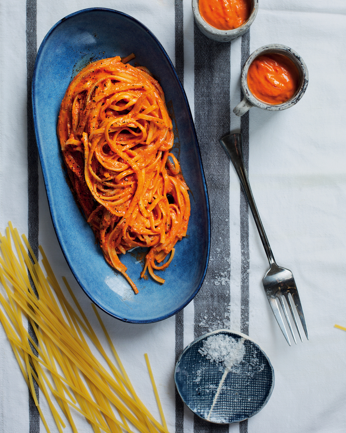 You are currently viewing You only need 5 ingredients for this red-pepper linguine
