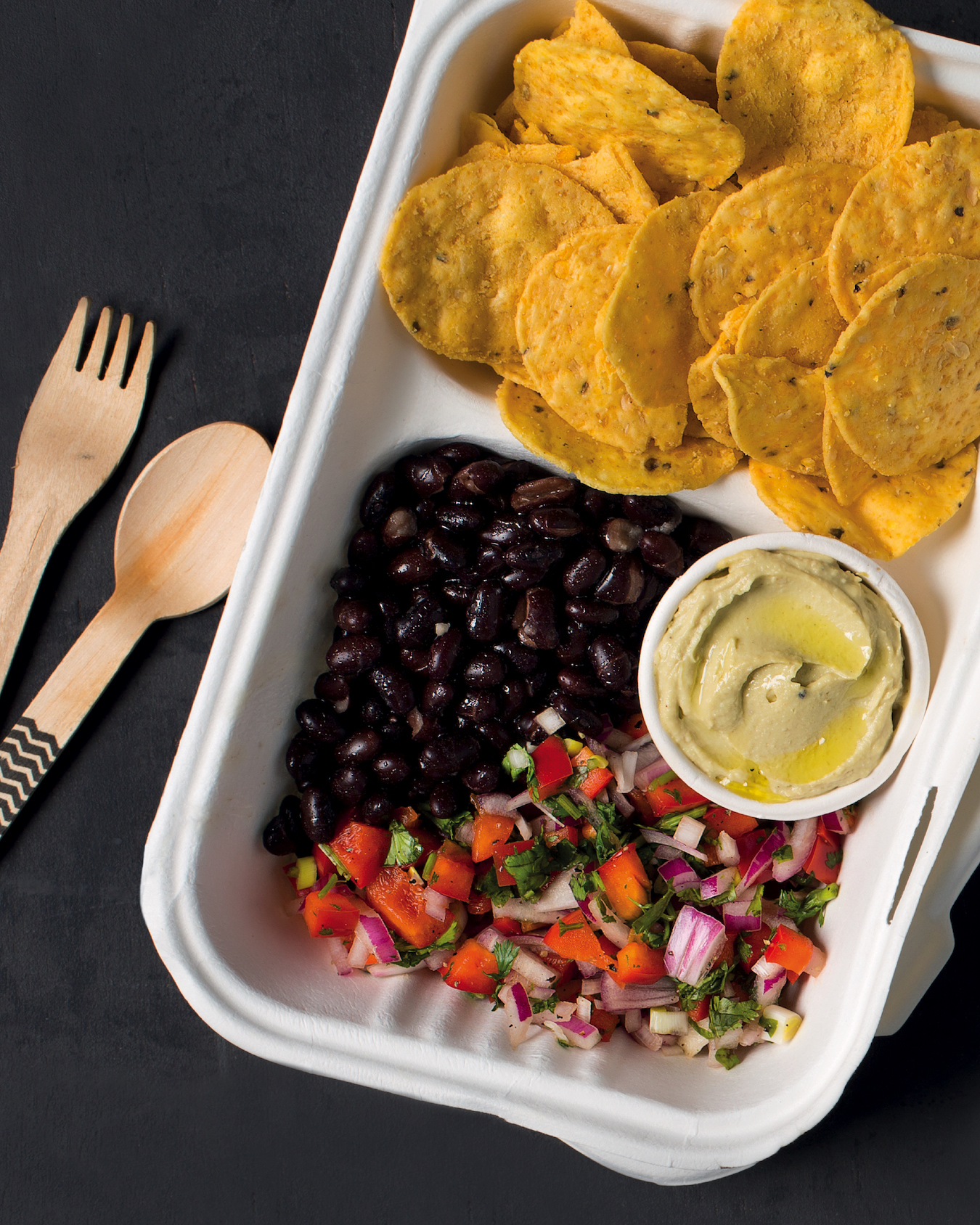 Read more about the article Tortilla chip dipping bowl with quick salsa
