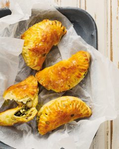 Read more about the article Spinach and feta hand pies