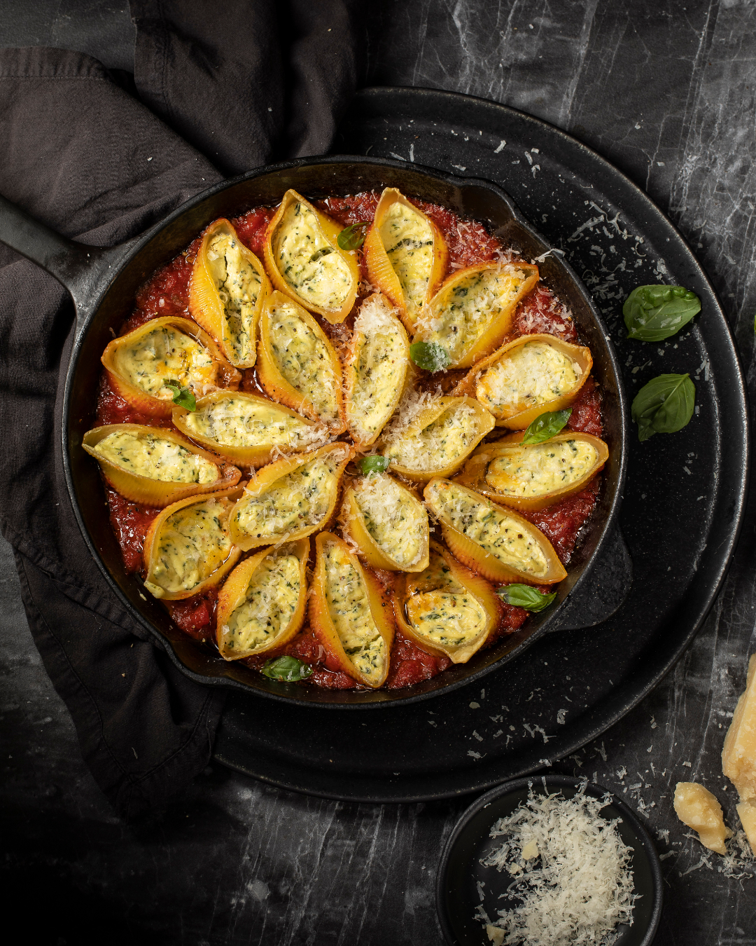 Read more about the article Spinach and cheese-stuffed pasta shells 