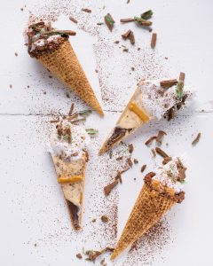 Read more about the article Peppermint Crisp tart cones