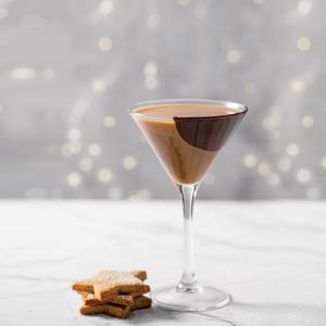 Read more about the article Cheers to the holidays with these festive cocktail recipes