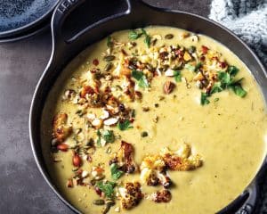 Read more about the article Potato and leek soup with roasted nuts and cauliflower