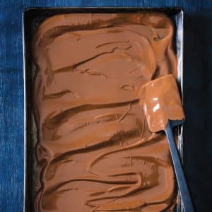 Read more about the article How to make your own chocolate spread at home
