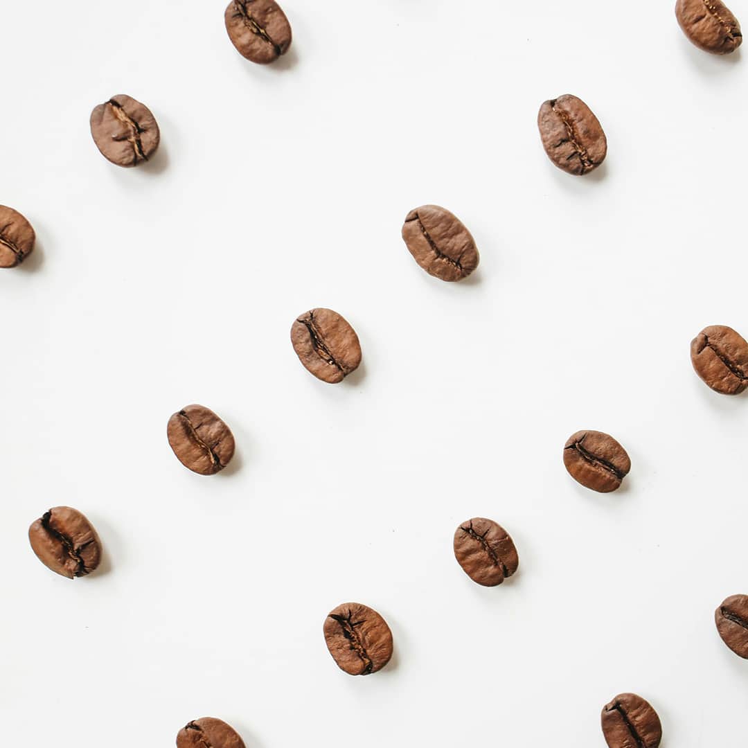 You are currently viewing Useful hacks to repurpose old coffee beans 