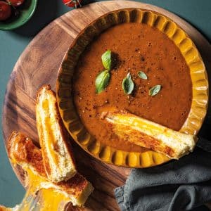 Read more about the article Charred tomato soup & cheesy toasties 