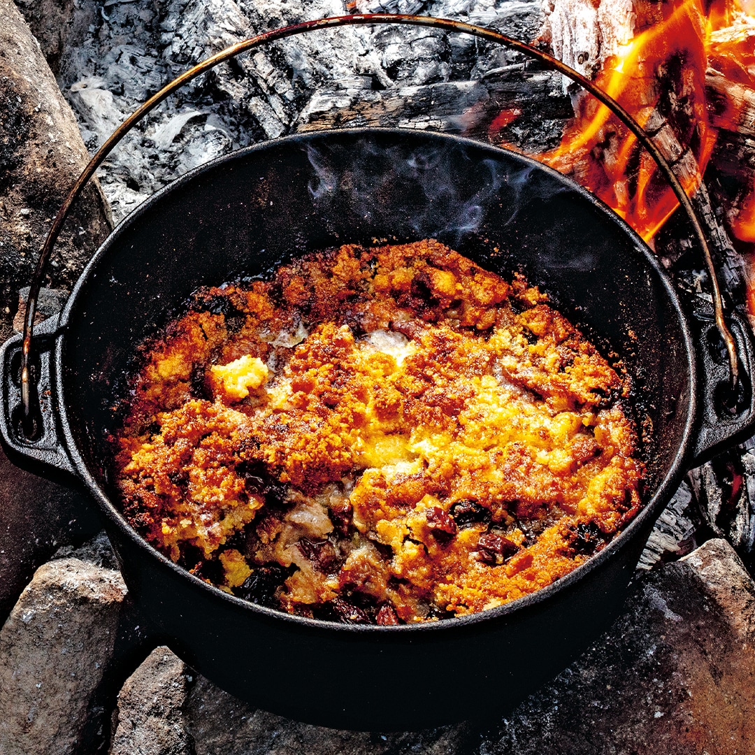 Read more about the article Jan Braai’s apple tart in potjie recipe