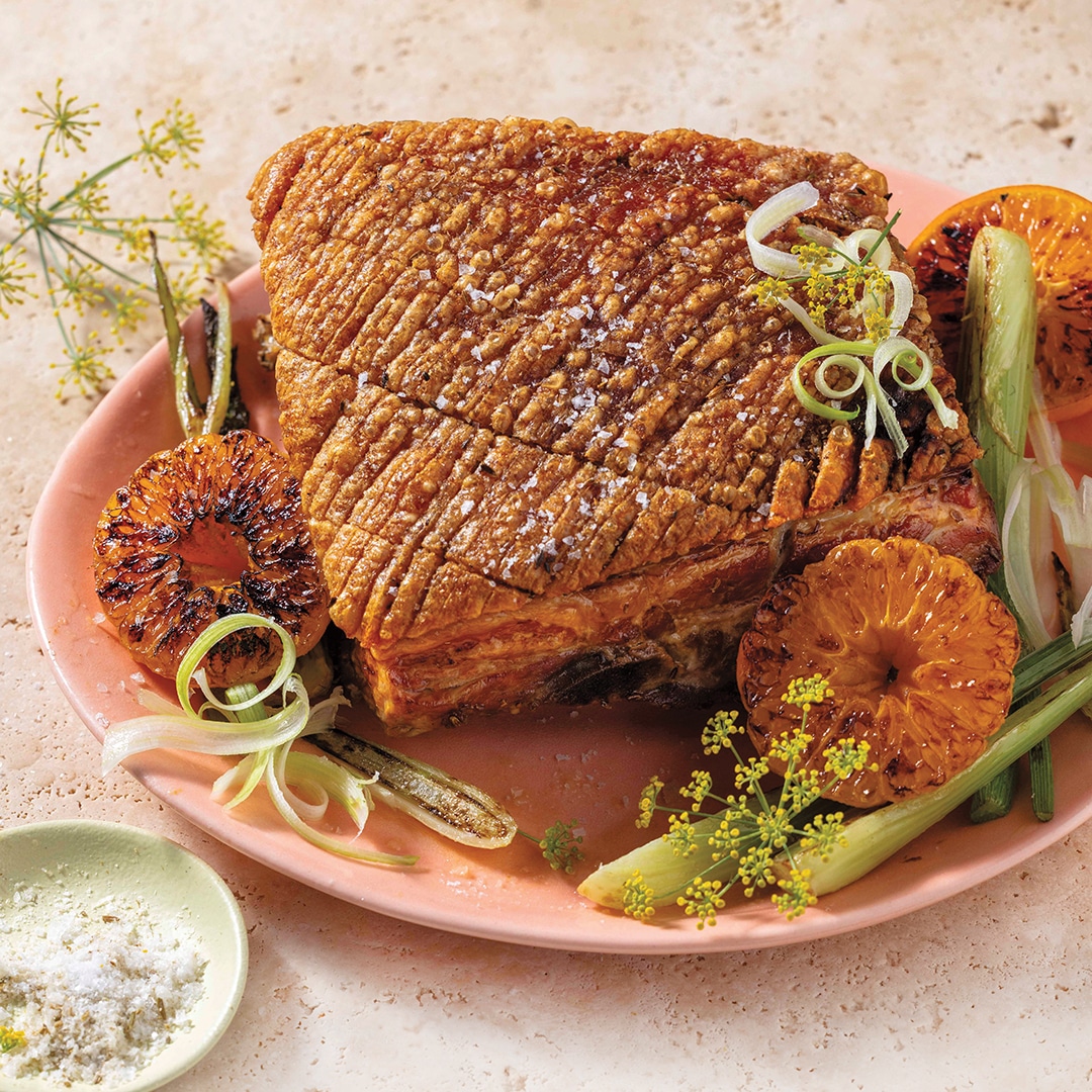 Read more about the article Fennel-seed crackling clementine roasted pork belly