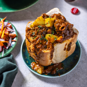 Read more about the article Durban curry bunny chow  