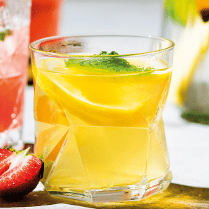Read more about the article 3 Refreshing drinks to pack for your spring picnic 