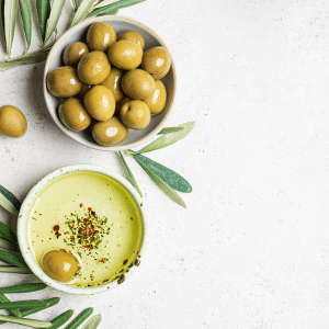 Read more about the article Why olive oil is a kitchen staple