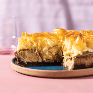 Read more about the article Espresso cheesecake with phyllo crinkle